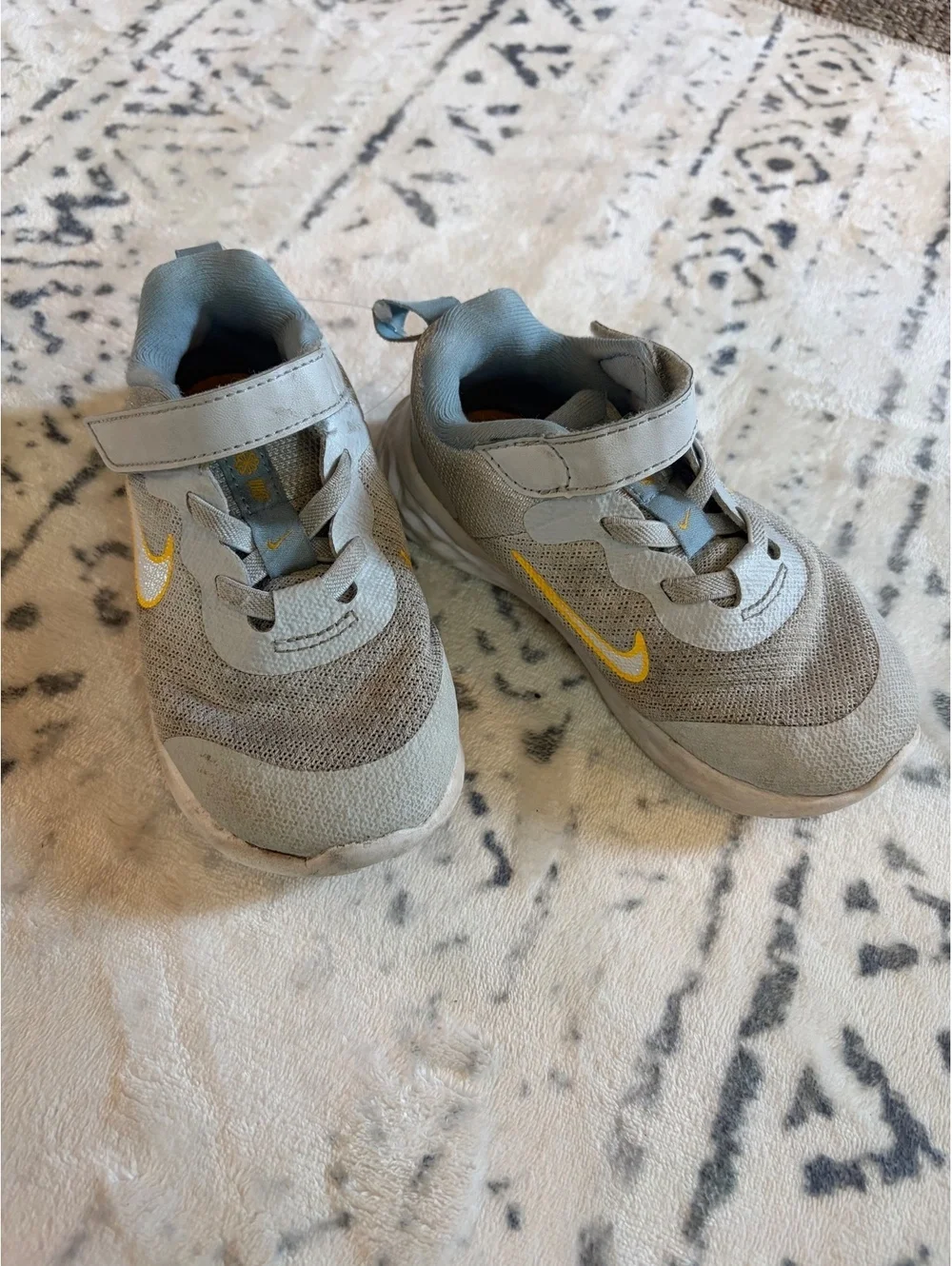 Nike Kids' Athletic Shoes Size 8C Gray and Yellow